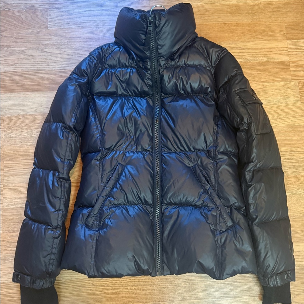 Women's Black Puffer Jacket